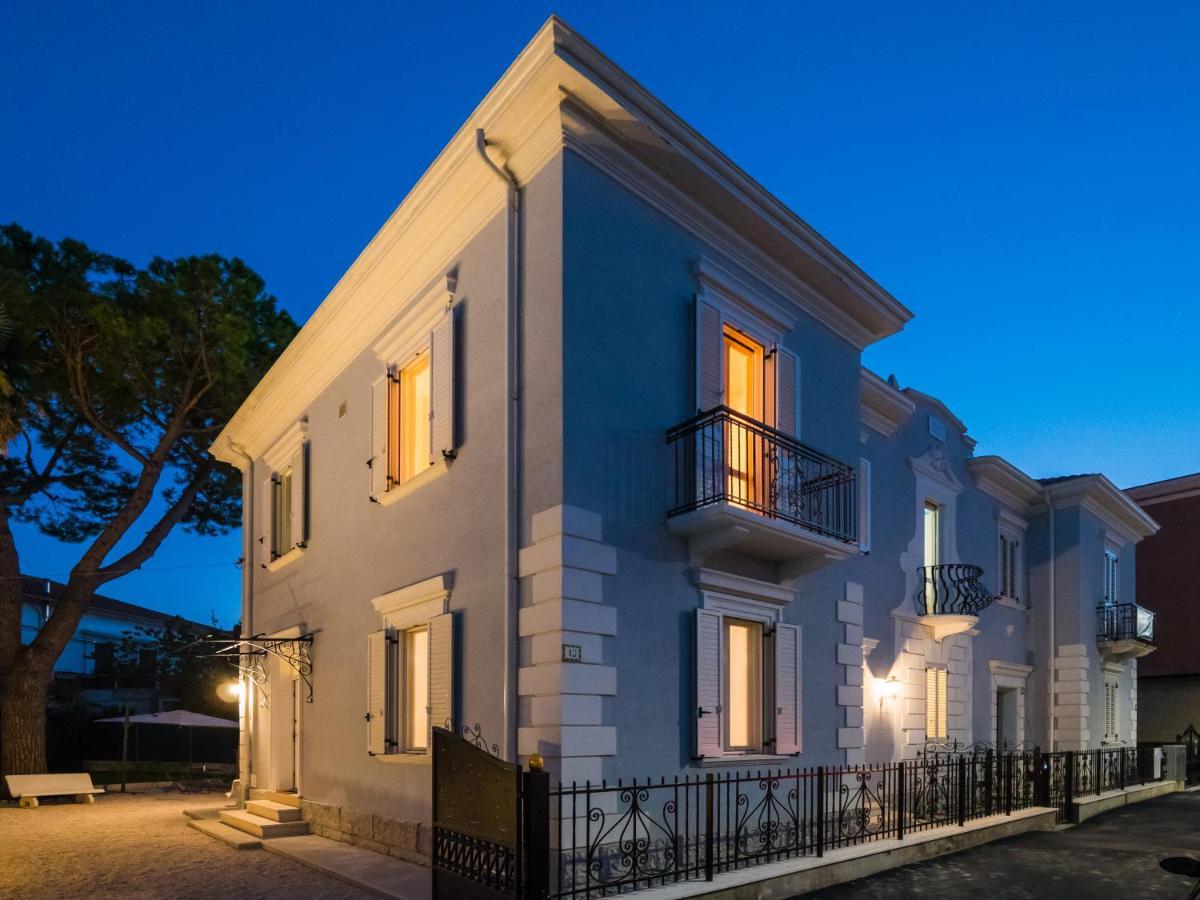 B&B Villa Tozza セニガッリア エクステリア 写真